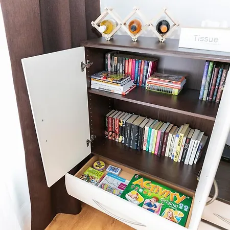 Alure Residences 4 & 24h Self Check-in Apartment
